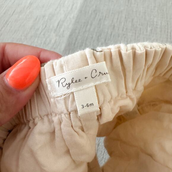 Rylee + Cru Cream + Tan Star Print Cotton Bloomer Bottom - 3 to 6 Months - Picture 2 of 5